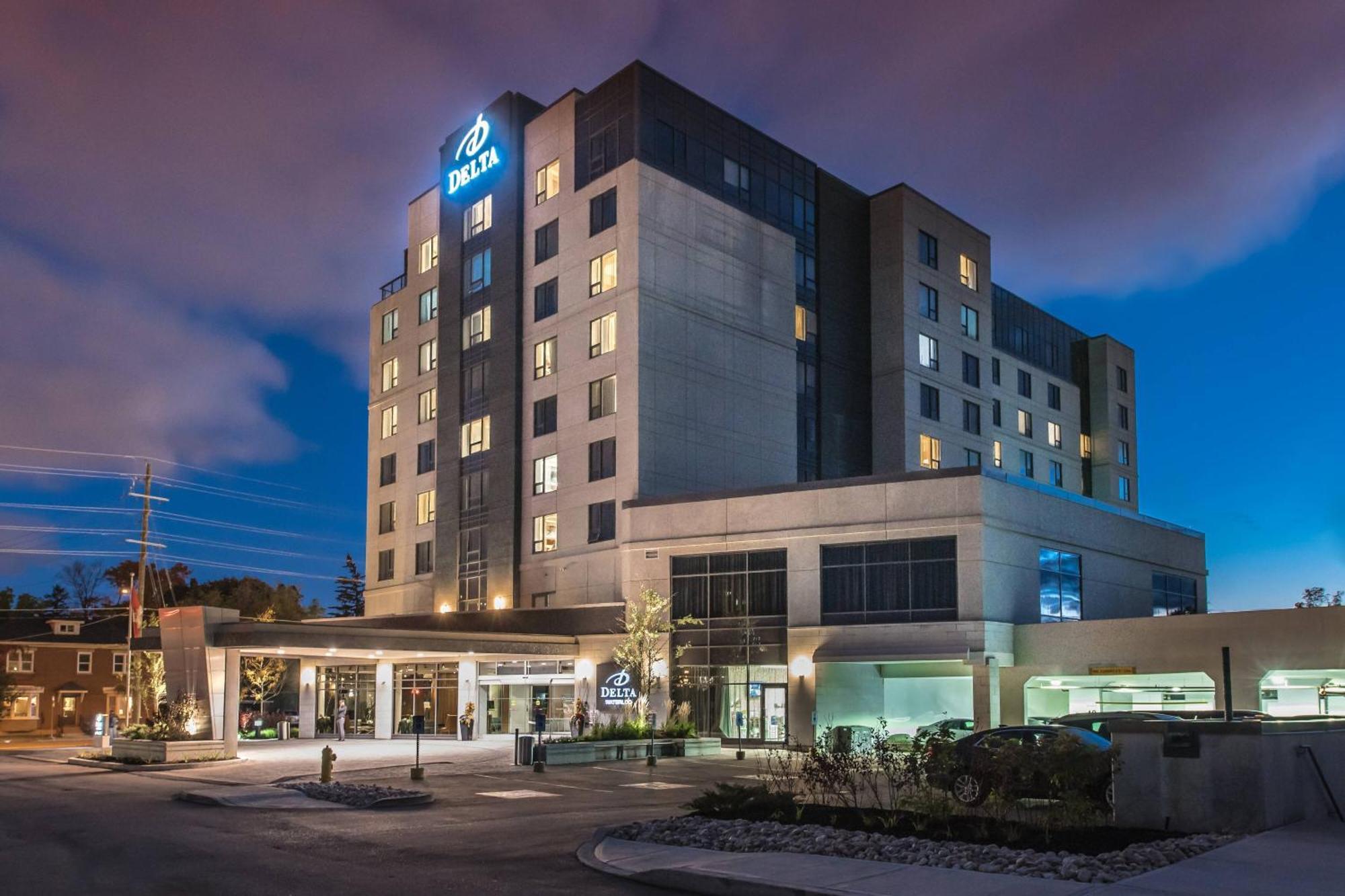 Delta Hotels By Marriott Waterloo Extérieur photo