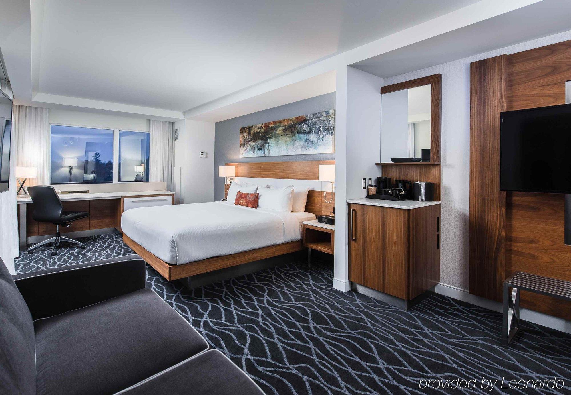 Delta Hotels By Marriott Waterloo Extérieur photo